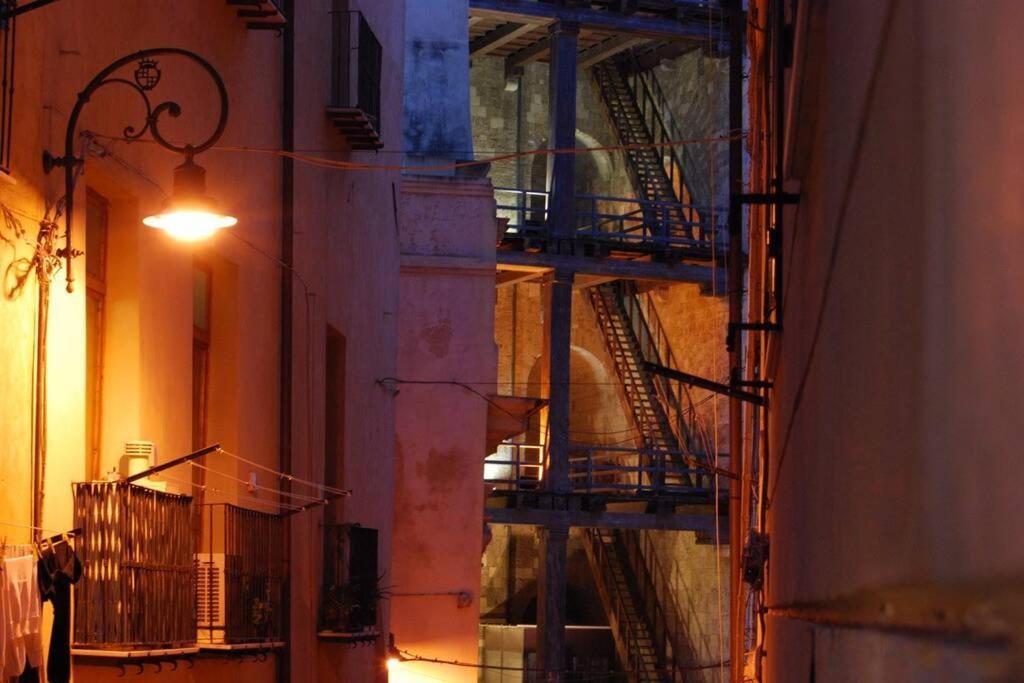 Suite Cagliari -97- ภายนอก รูปภาพ